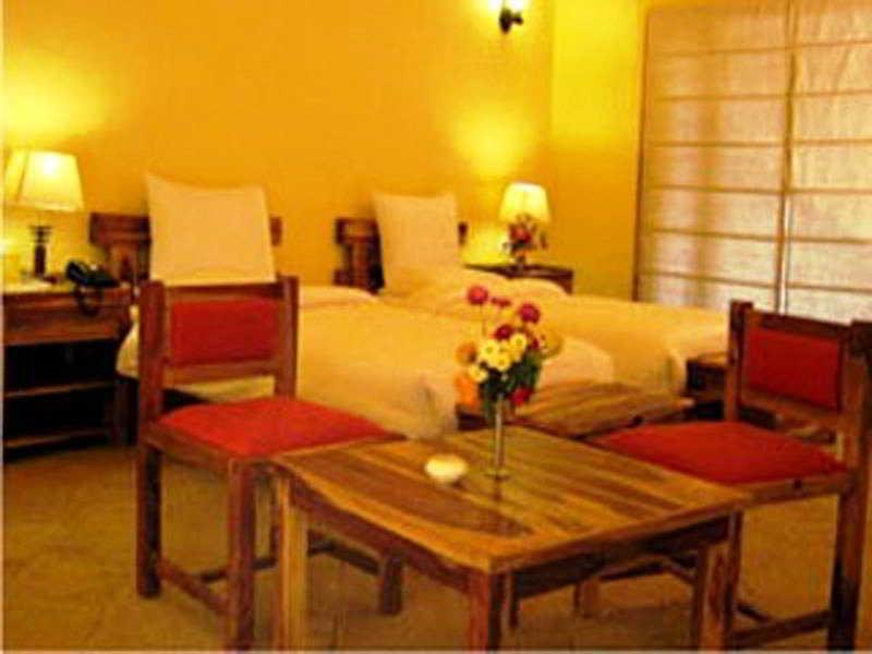 Tiger Lagoon Hotel Bandhavgarh National Park Exterior foto